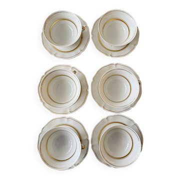 12-piece vintage coffee service from the Royal Limoges factory.