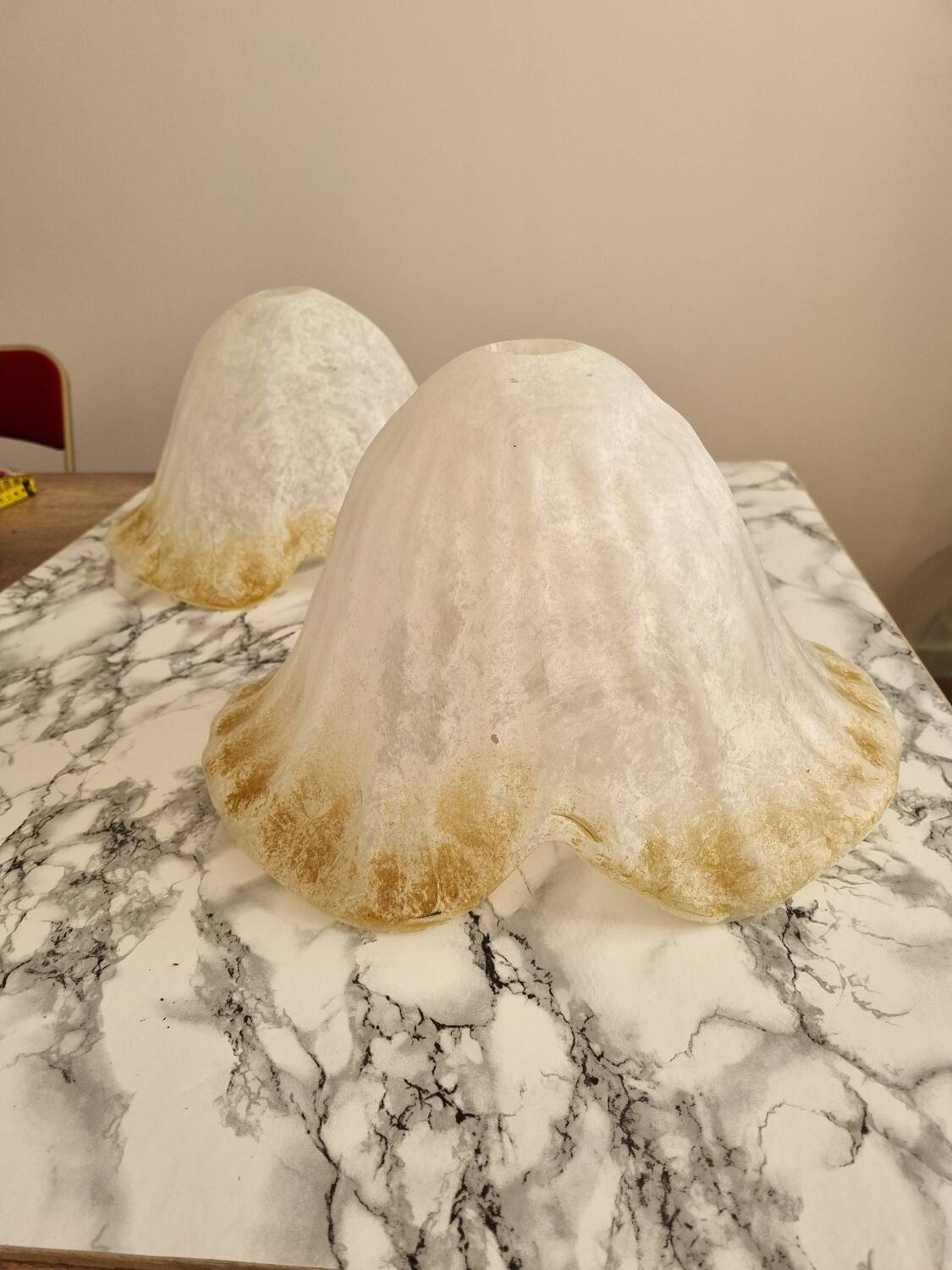 Paire d'abat-jours en verre vintage