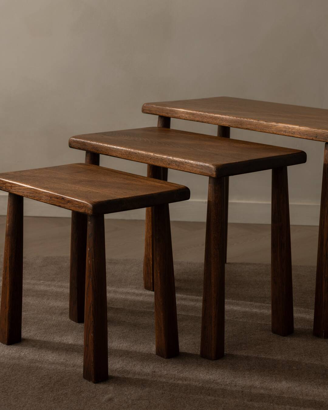 Vintage Oak Nesting Tables (Set of 3) – Rustic Modernist Side Tables, 1970s