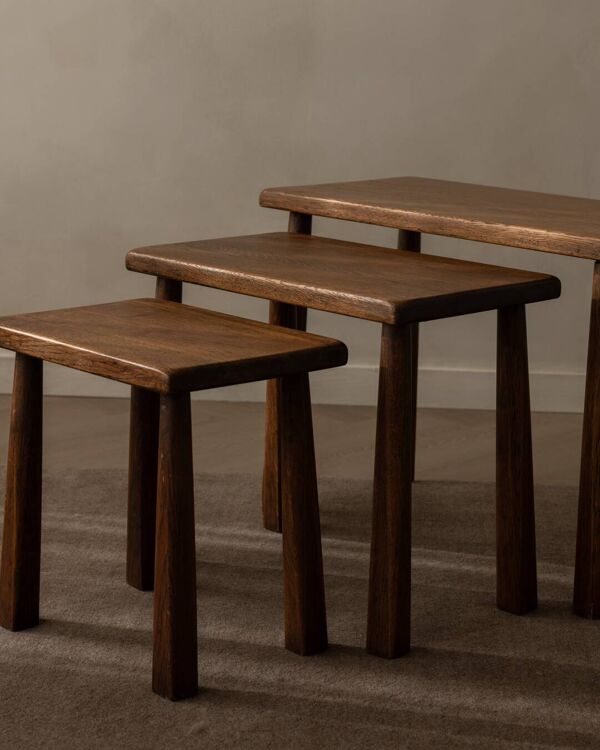 Tables d'appoint en chêne vintage (ensemble de 3) – Tables latérales rustiques modernistes, années 1970