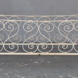 Bed in wrought iron of time end XIX painted white