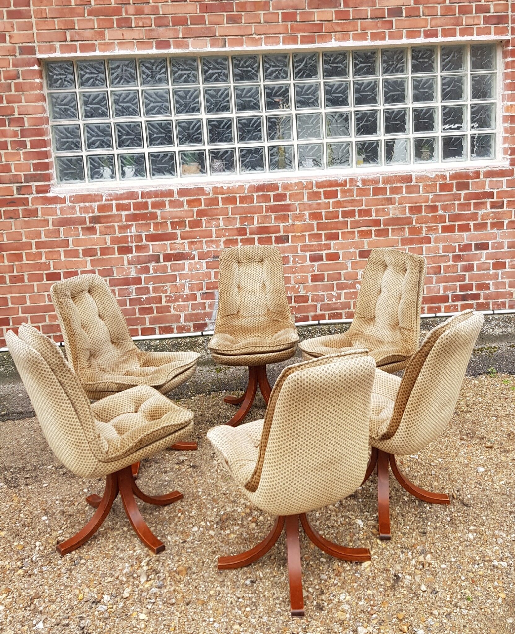 Serie de 6 chaises velours 1970