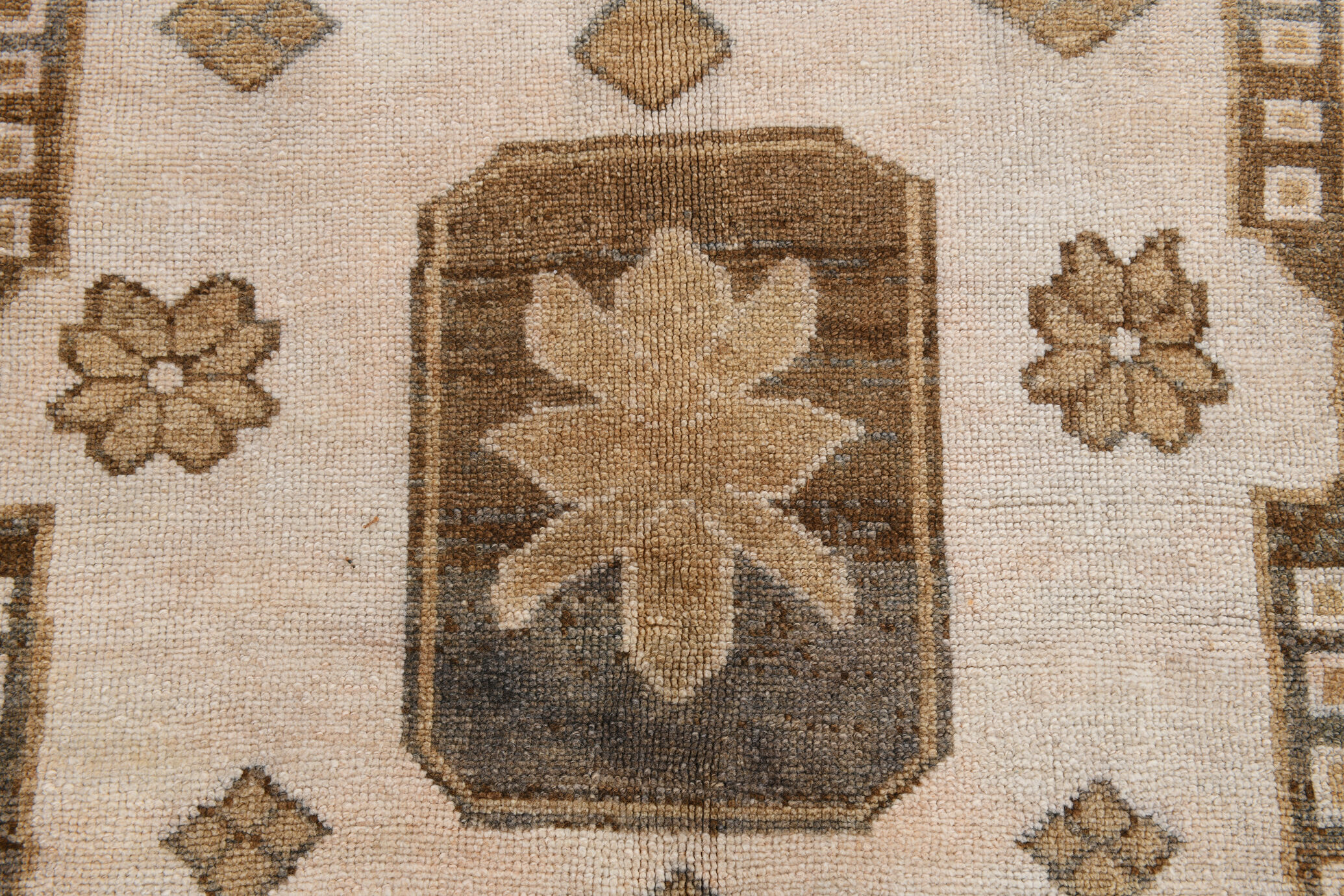Brown and beige wool oushak rug 286x181cm