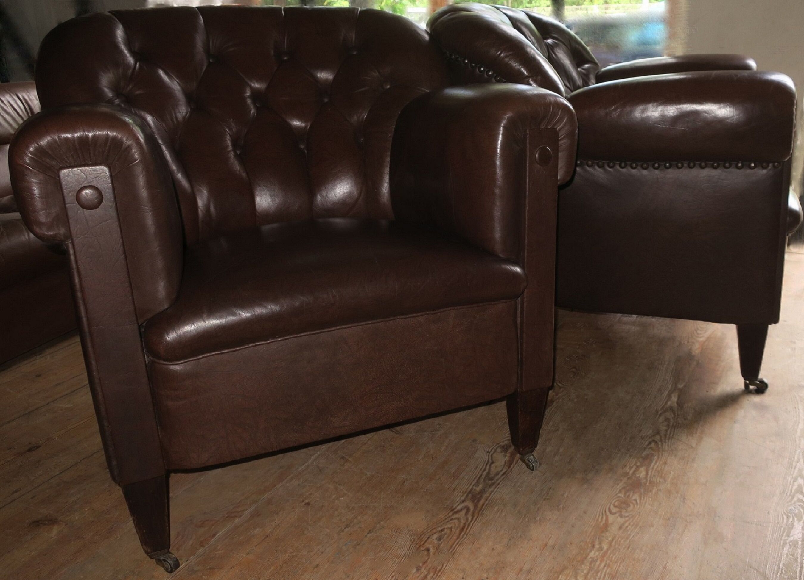 Vintage Dark Brown Leather Club Chair