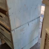 Storage cabinet with drawers
