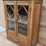 Ancien cabinet vitré Art déco en teck birman