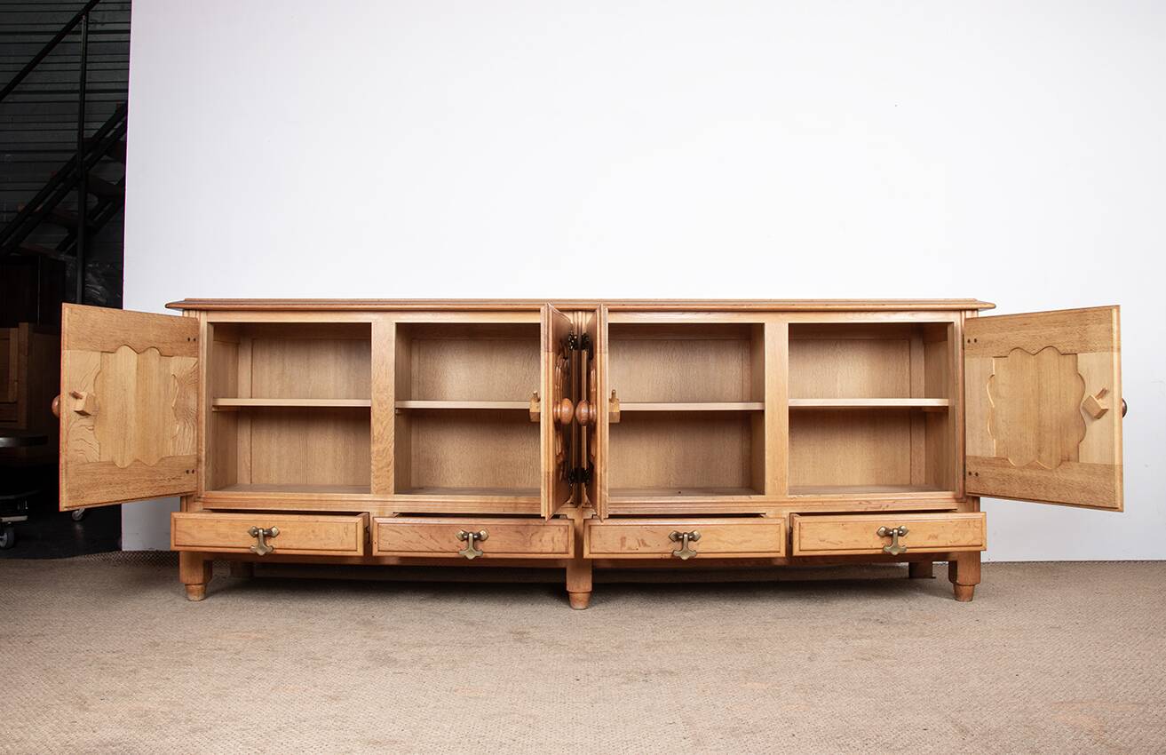 Very large French sideboard in solid oak, Guillerme and Chambron 1960.