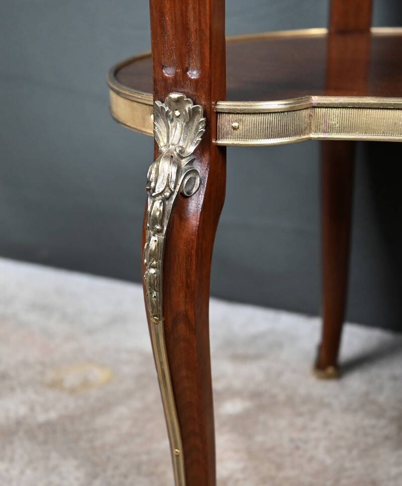 Small Kidney Table in Mahogany, Transition Style – Early 20th Century
