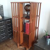 Bibliothèque tournante en bois
