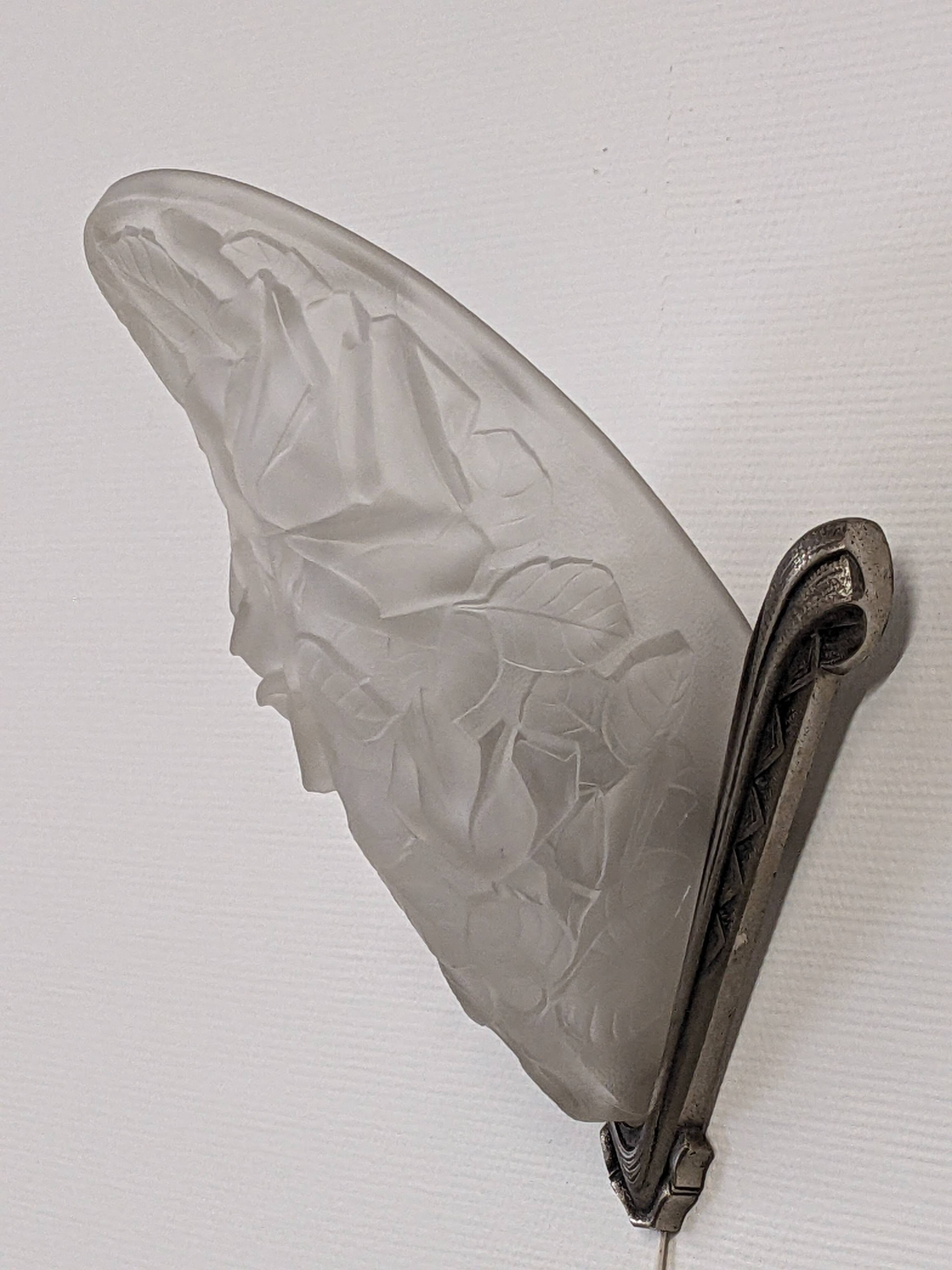 Art Deco wall lamp in frosted glass and nickel-plated bronze circa 1920