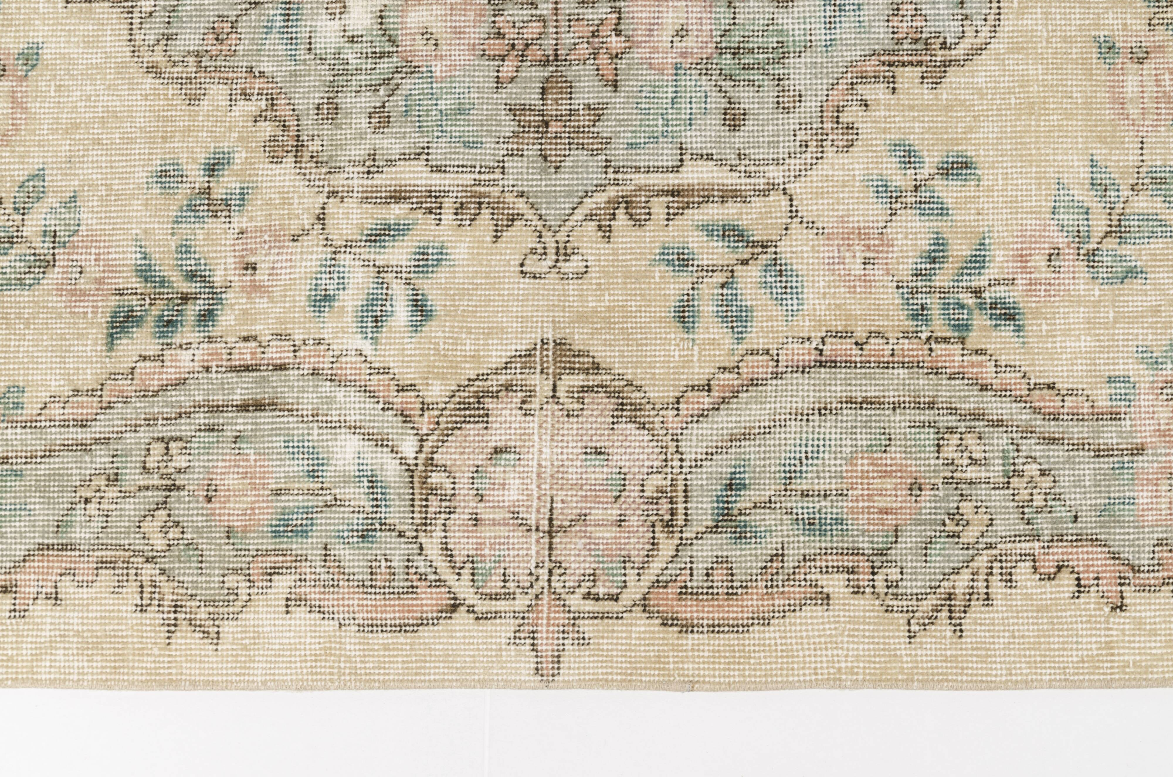 Geometric Oushak Floral Carpet