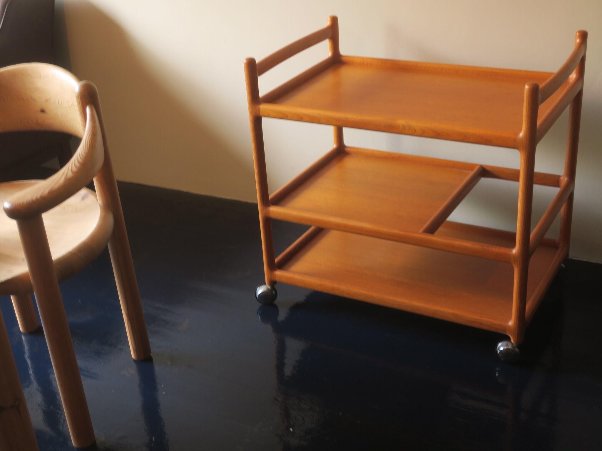 Serving trolley by Johannes Andersen for CFC Silkeborg