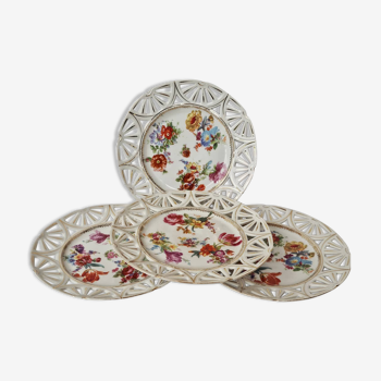 Lot de 4 assiettes en porcelaine ajourée