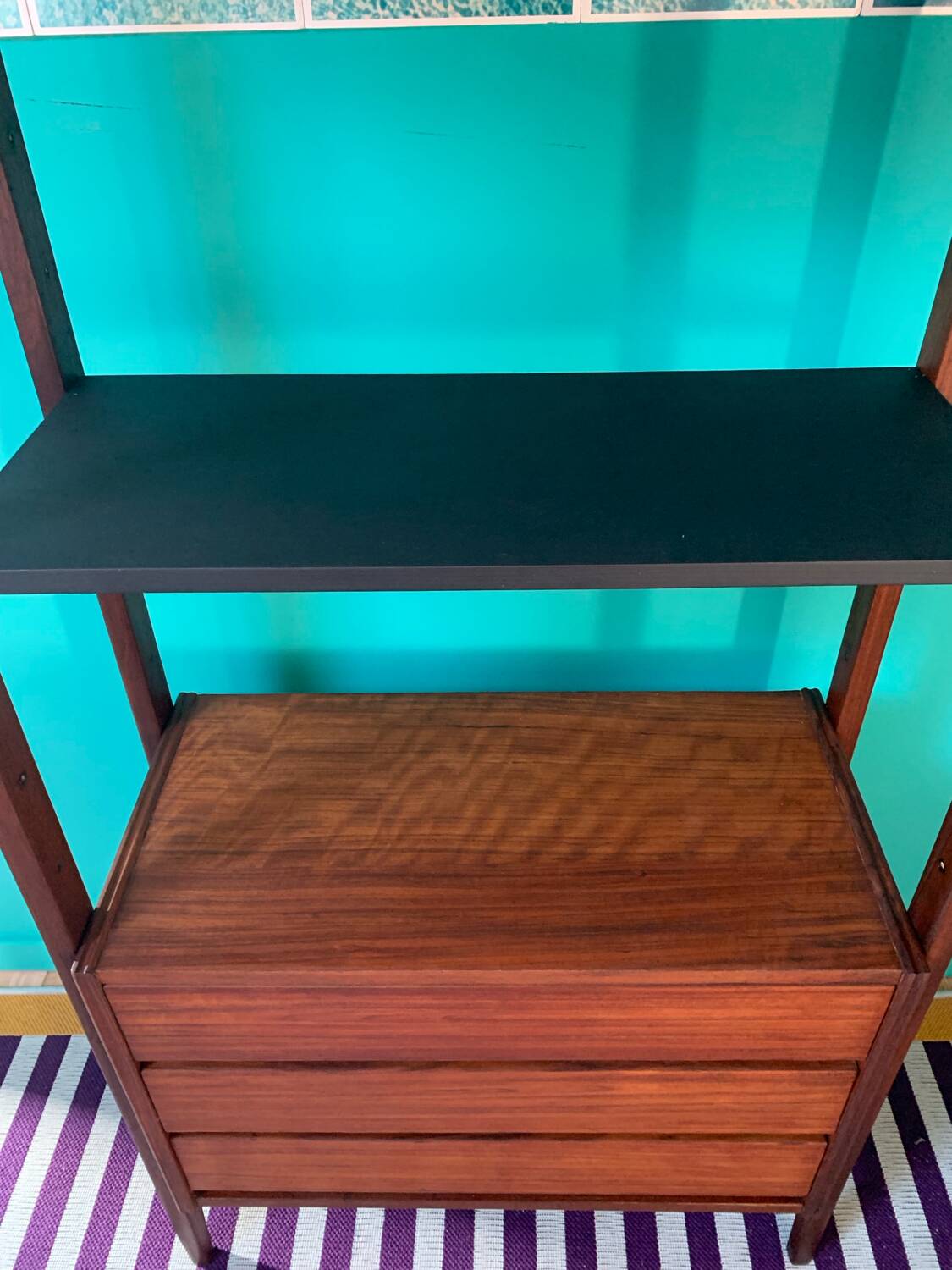 Bibliothèque vintage scandinave