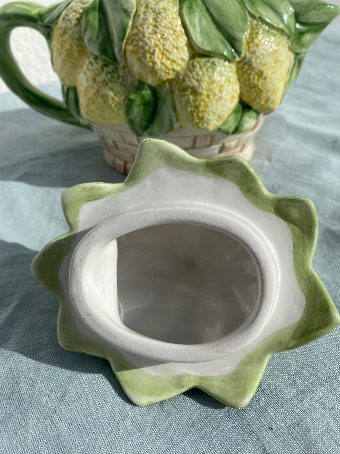 Lemon slushie teapot