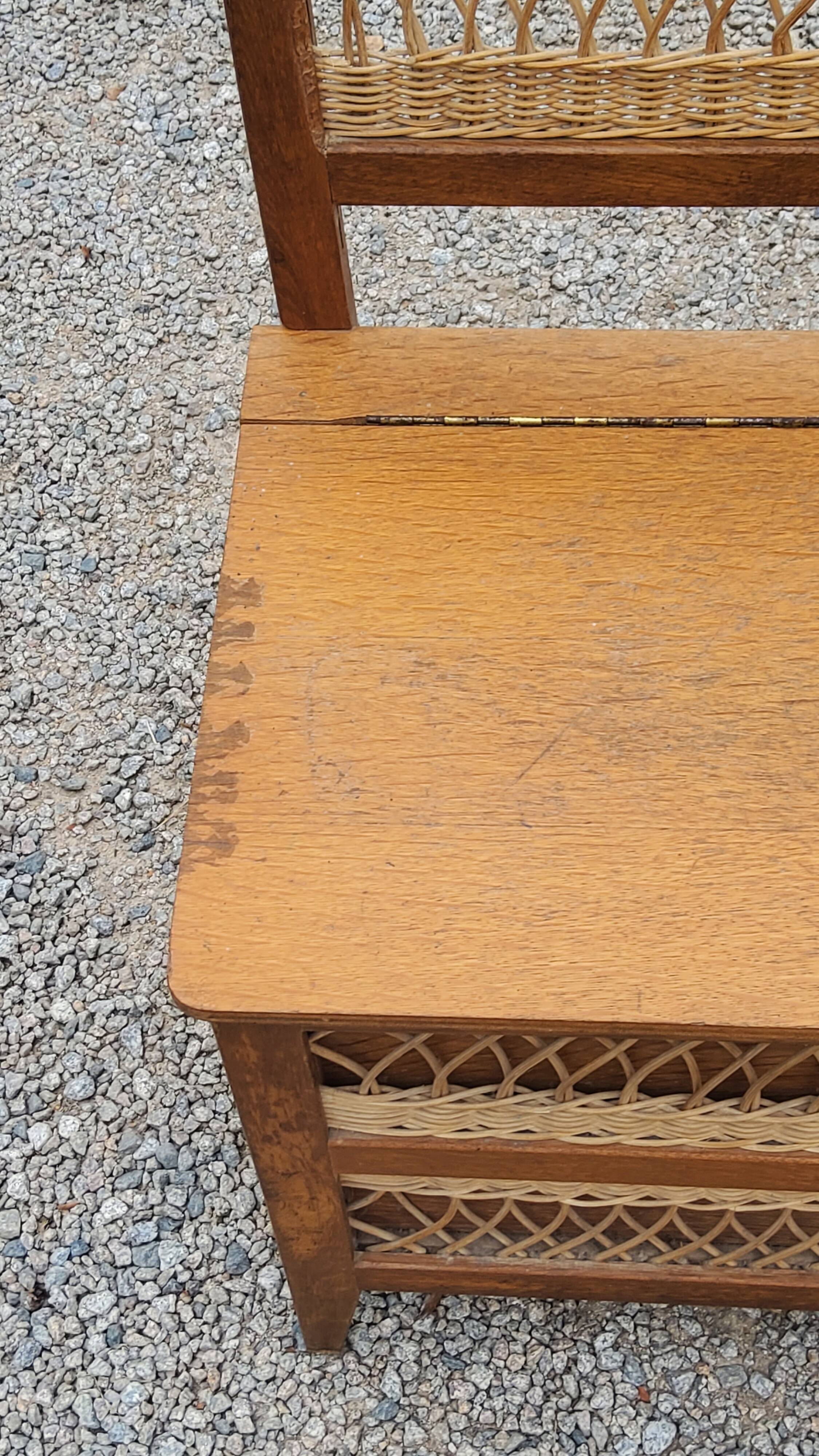 Vintage chest bench from the 50s in oak and rattan