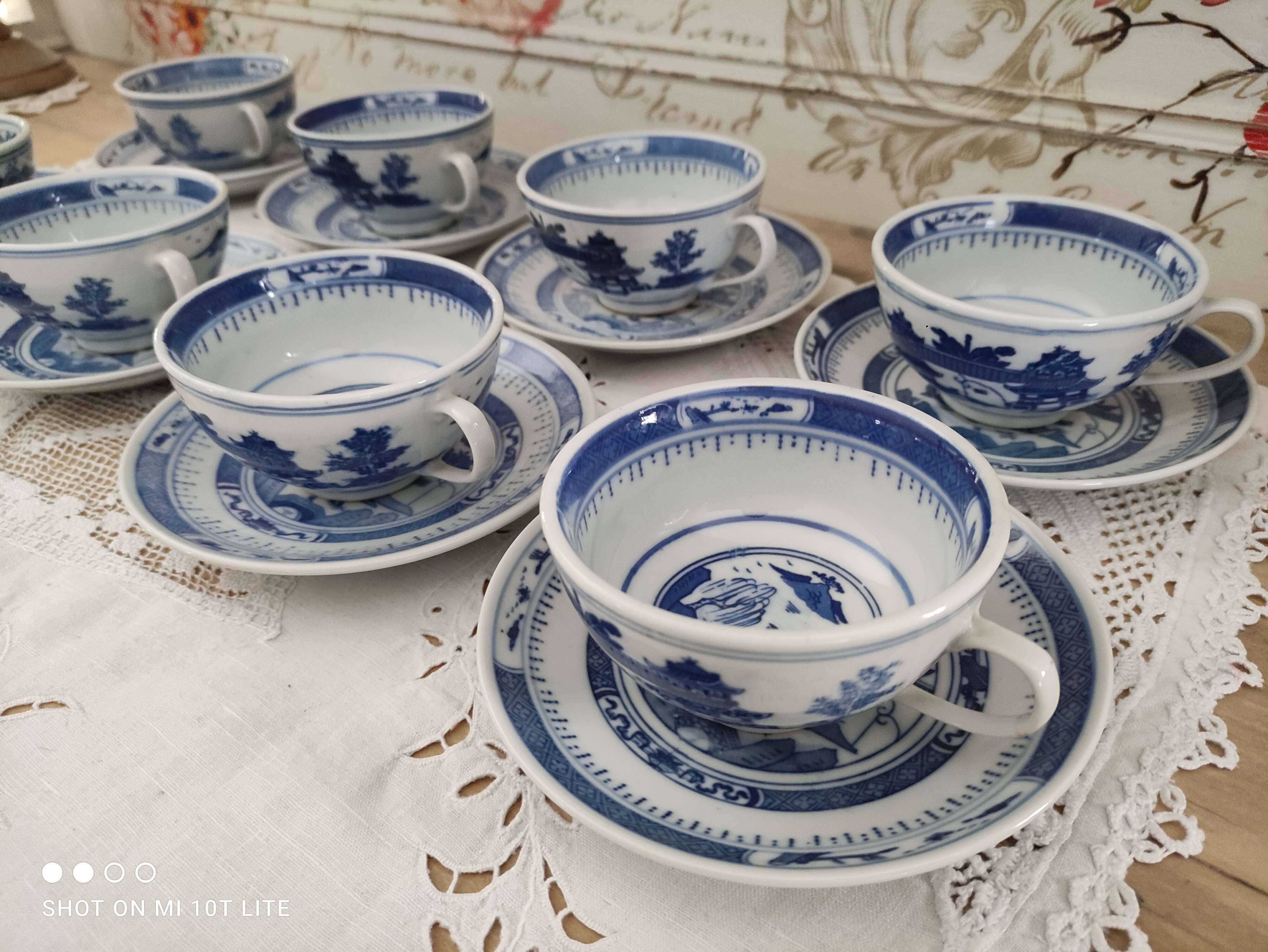 Set of 8 tea cups and sub-cups décor blue Asian landscape