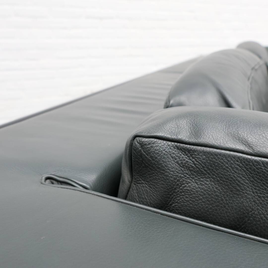 De Sede Two-seater Sofa by Paolo Piva