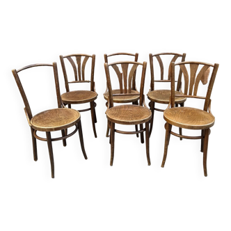 Suite de 6 chaises de bistrot