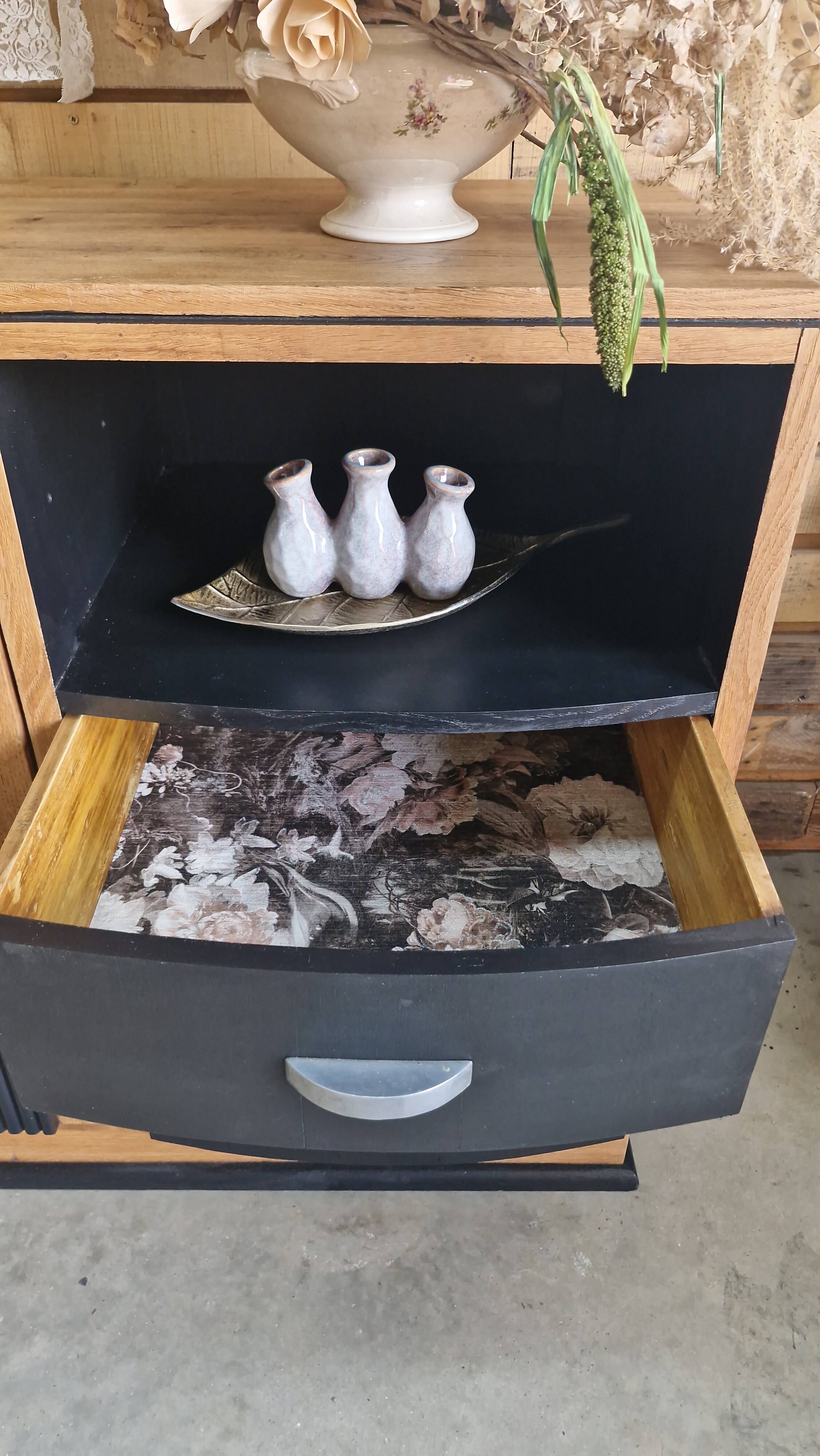 Contemporary buffet