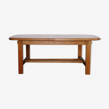 Solid elm extendable farmhouse table