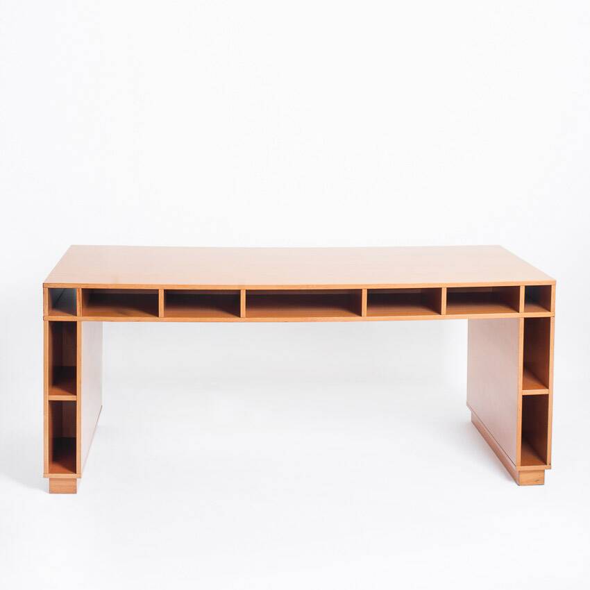 Bureau conçu par Ricardo Bofill pour Habitat. Royaume-Uni, années 1990.