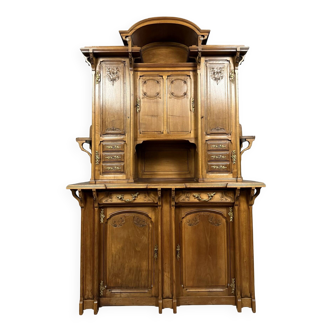 réalisation de l'école de Nancy : buffet en noyer époque Art Nouveau