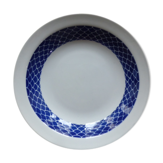 Round hollow dish