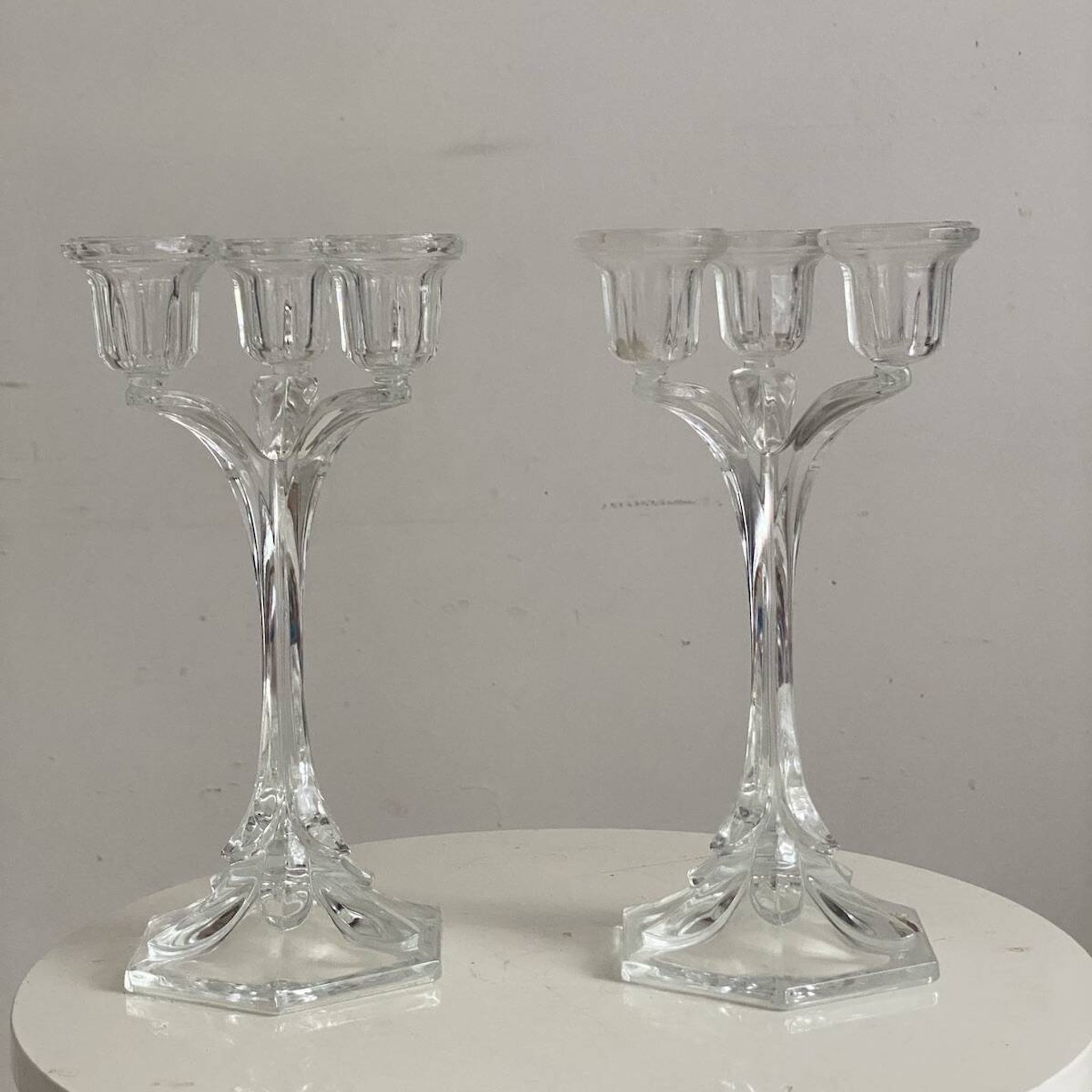 Pair of three-branch candlesticks in Arques crystal