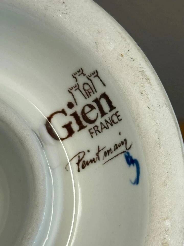 Gien: Important earthenware vase with peony decoration, 20th century