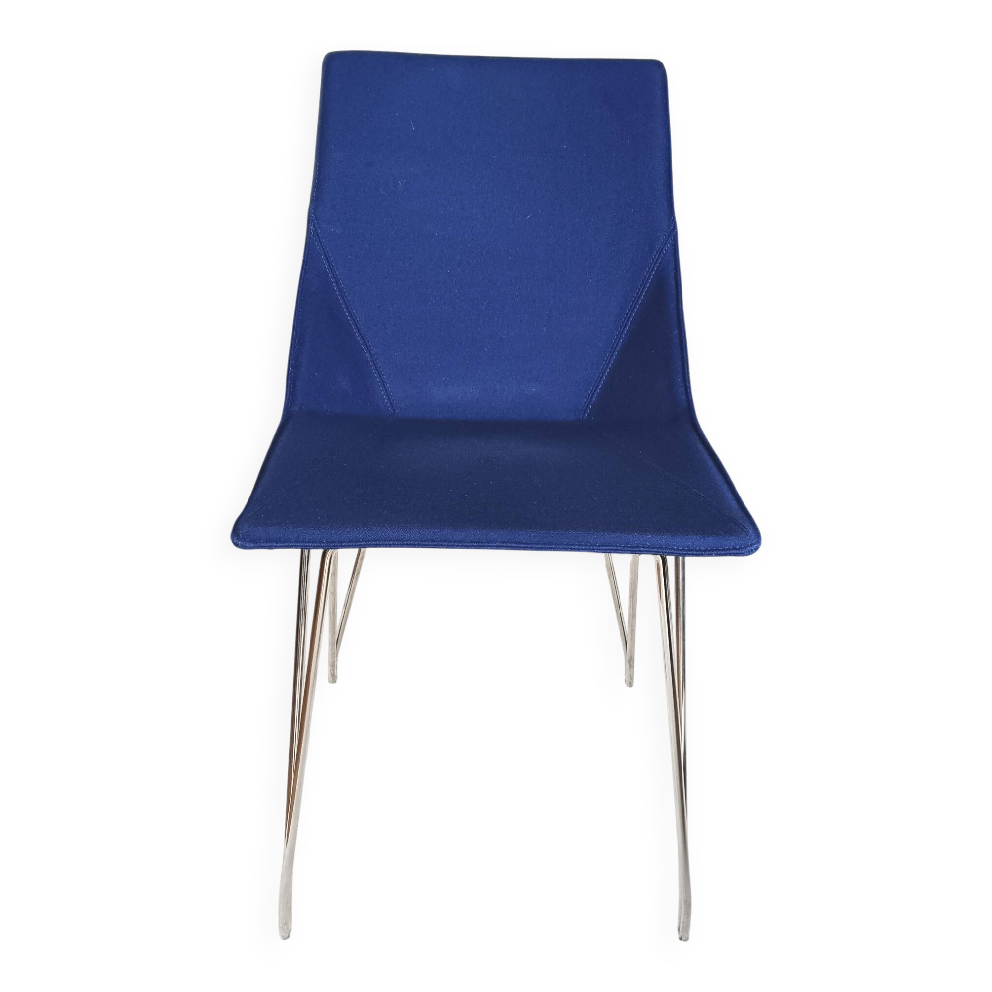 Chaise cinna design en trés bon état