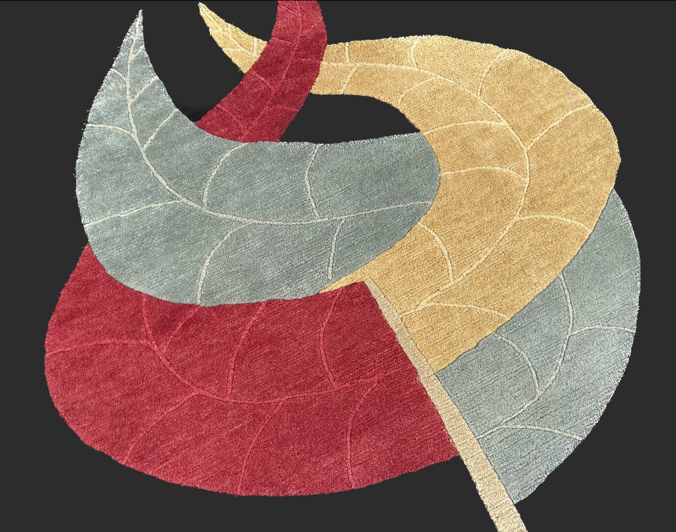 Round carpet with lotus flower decoration