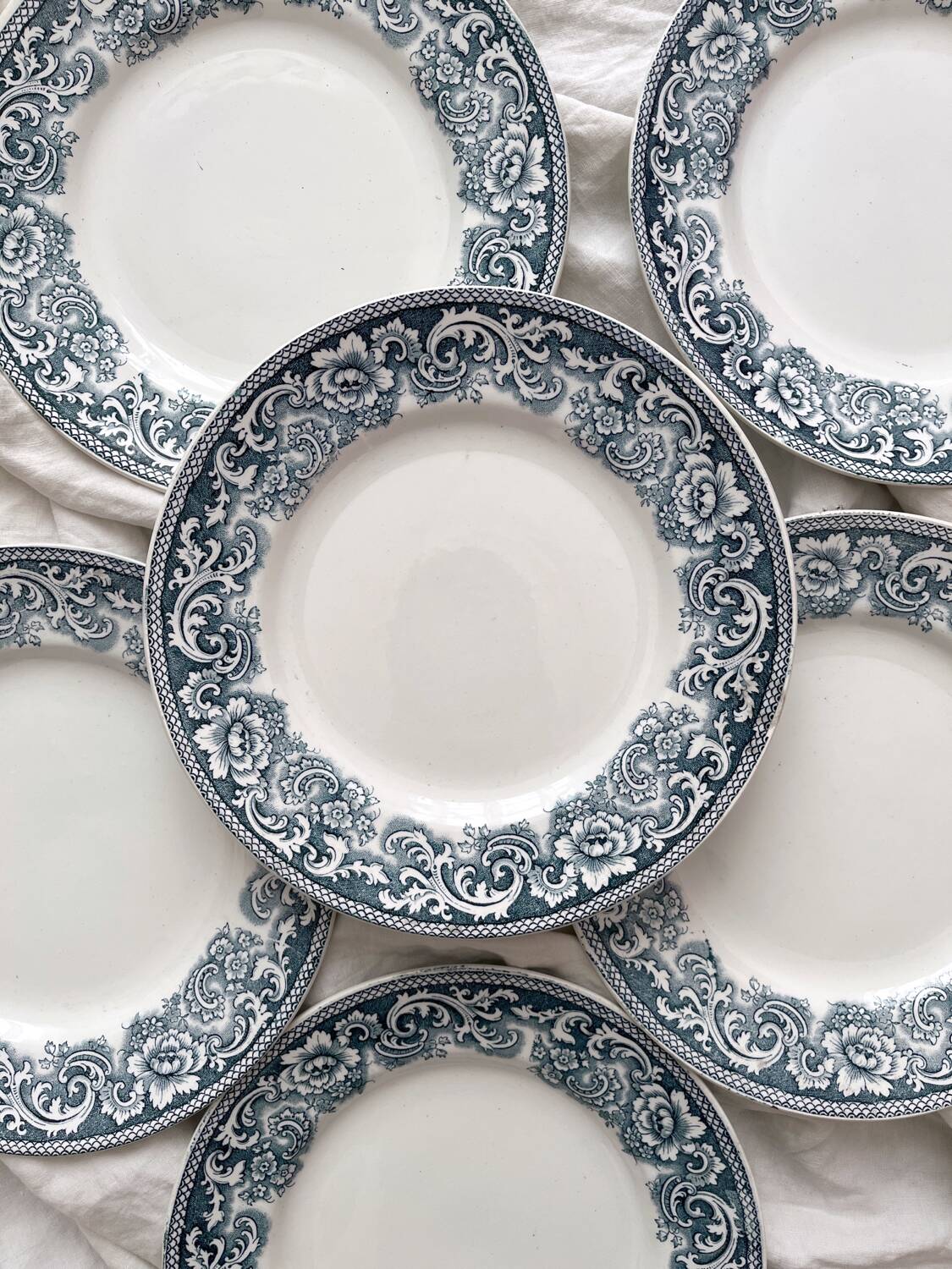 6 flat plates in iron earth “Croix de Lorraine” Saint Amand and Hamage