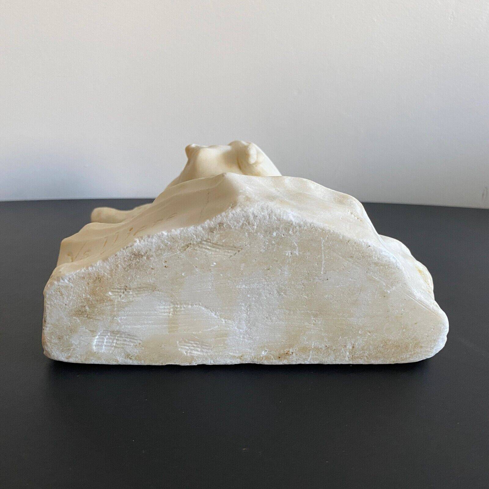 Marble sculpture representing La Vallière 20th century by J. Morrini