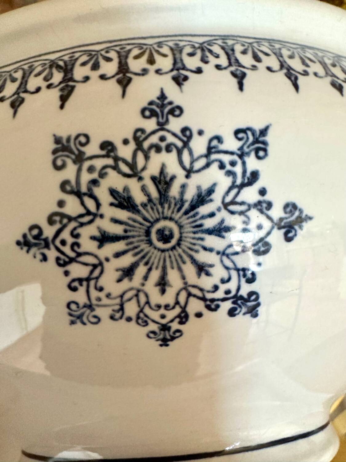 Large Saint Amand salad bowl