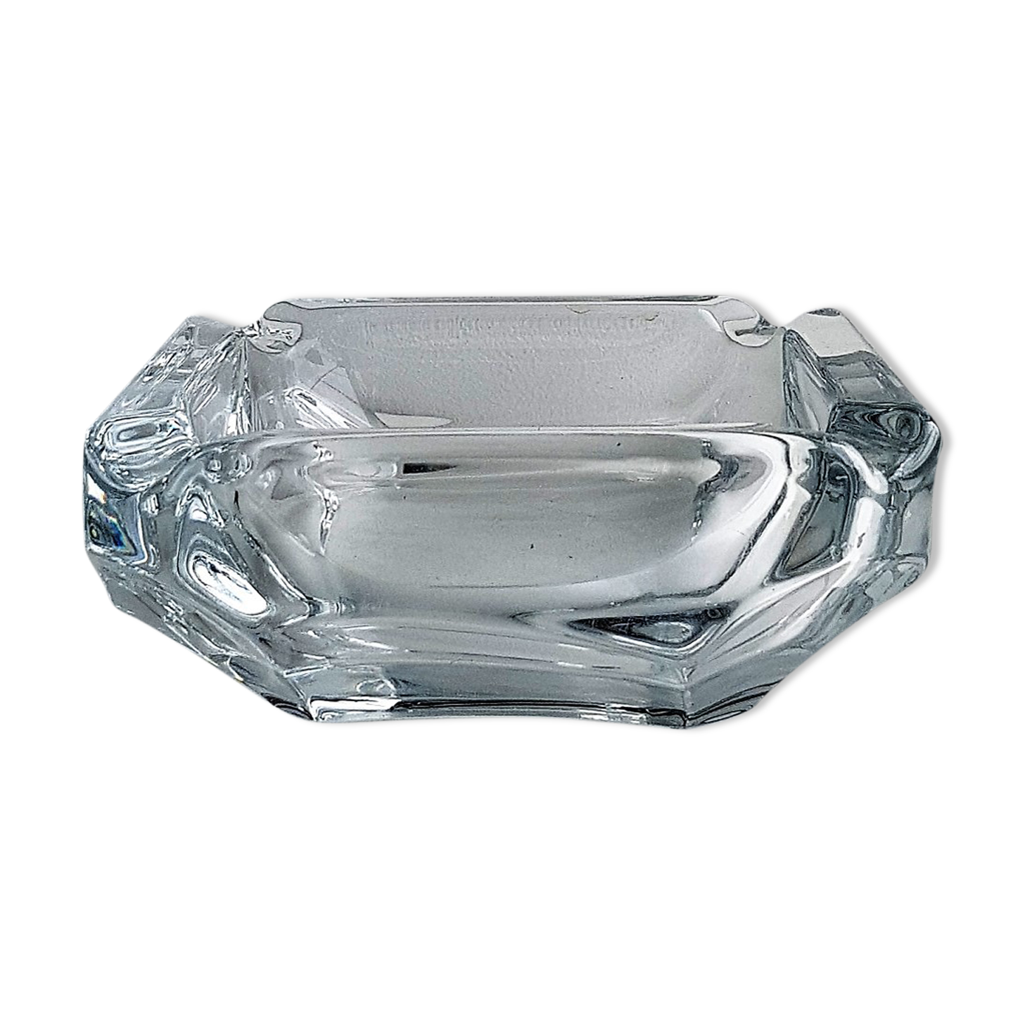 Cendrier en verre de forme carrée