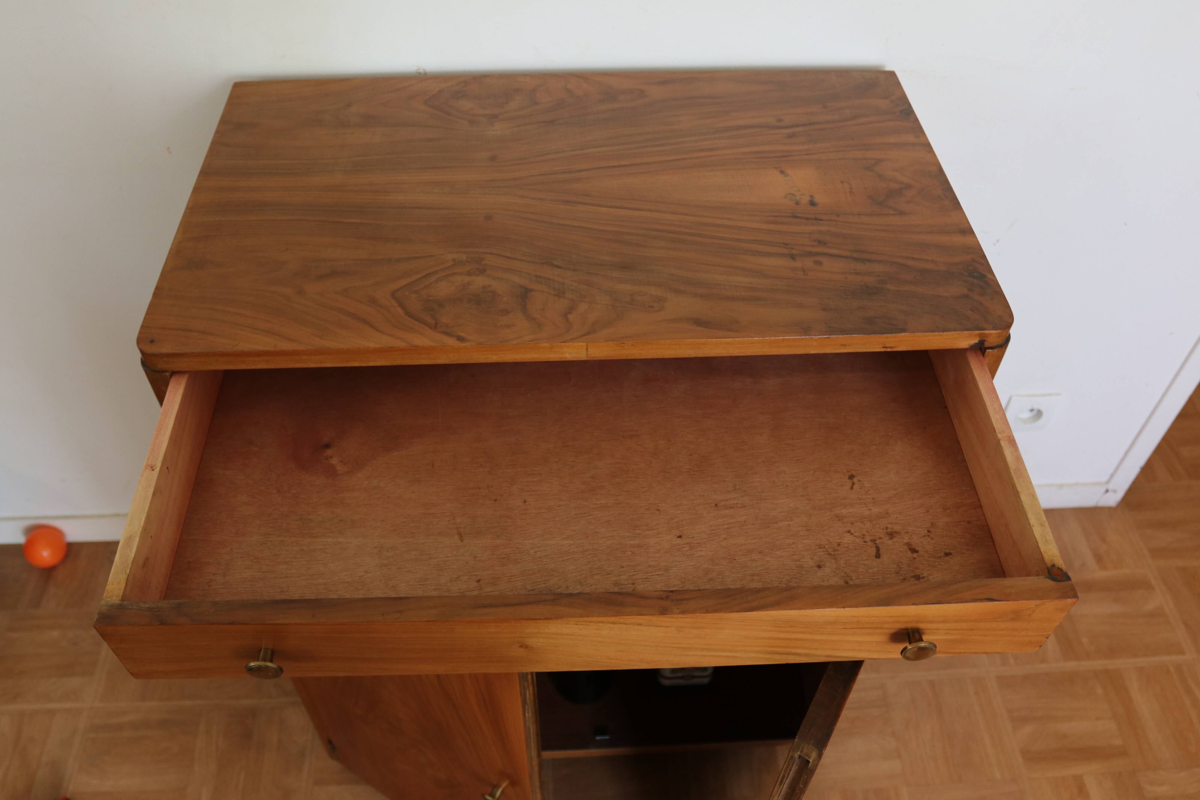 Walnut veneer buffet