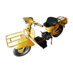 Ancien scooter italien
