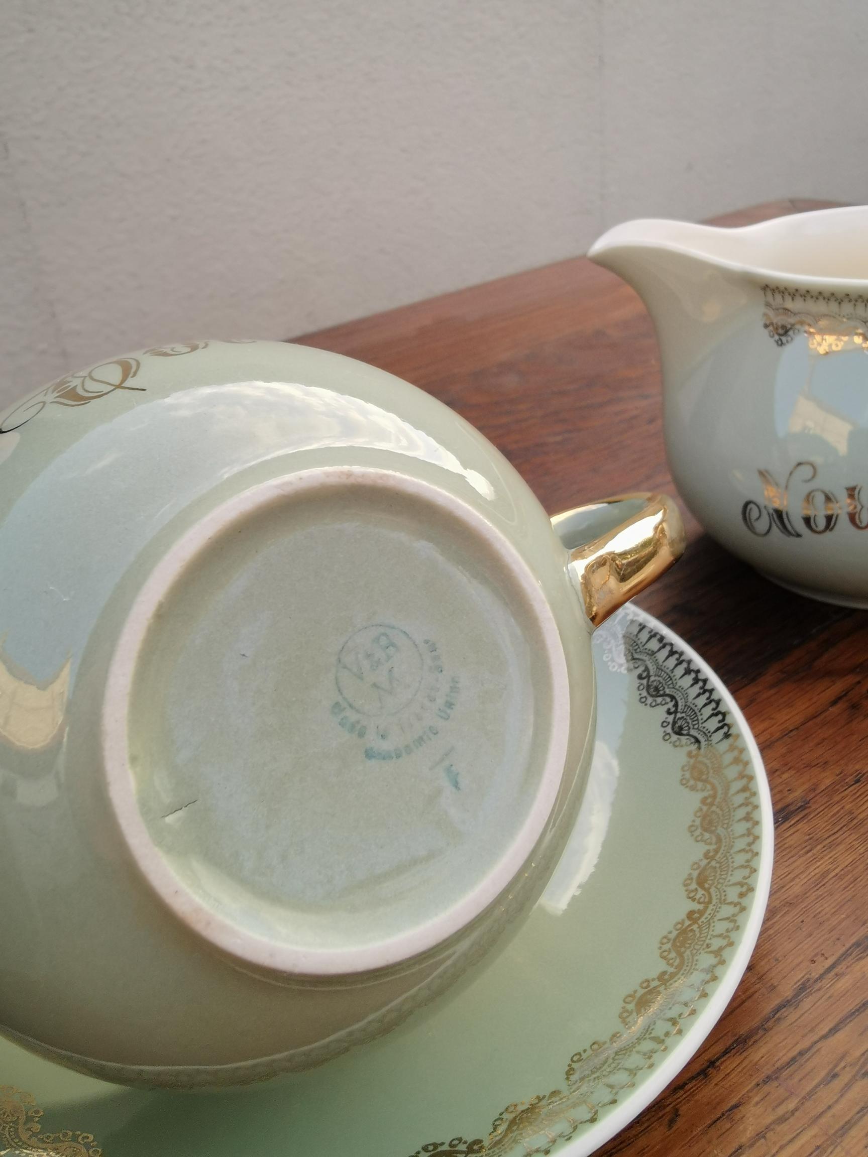 Cup and pitcher set, toi et moi nous deux, villeroy & boch