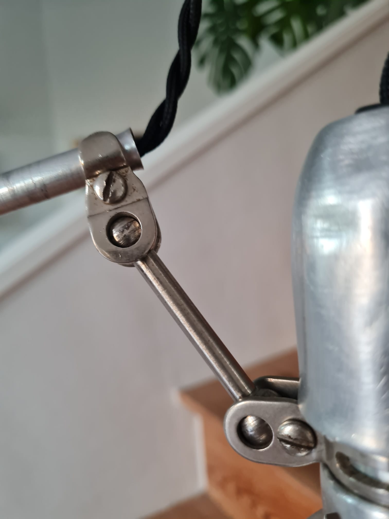 Lumina workshop lamp