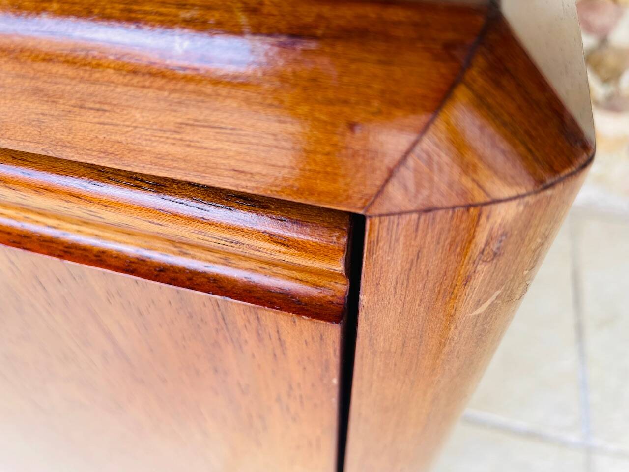 Low buffet, vintage teak storage unit by Hulsta, circa 1970s.