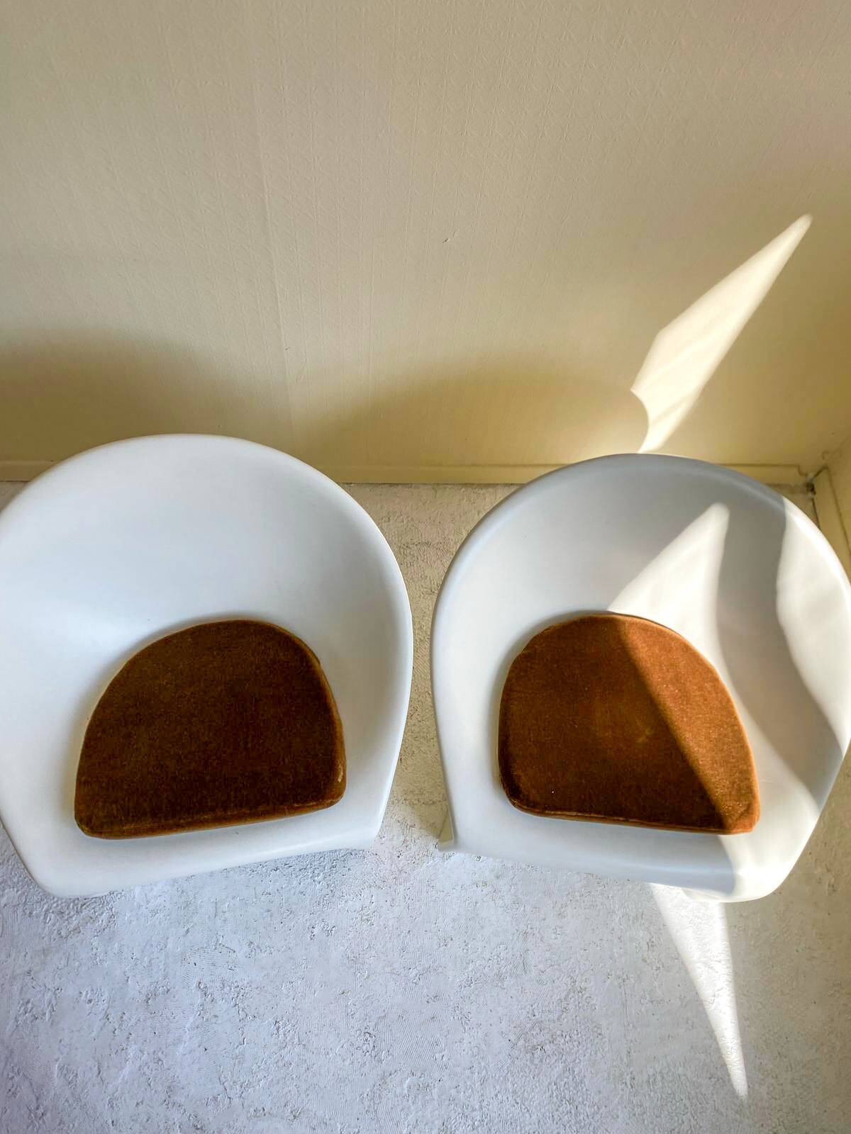 Fauteuils space age en fibre de verre des années 70