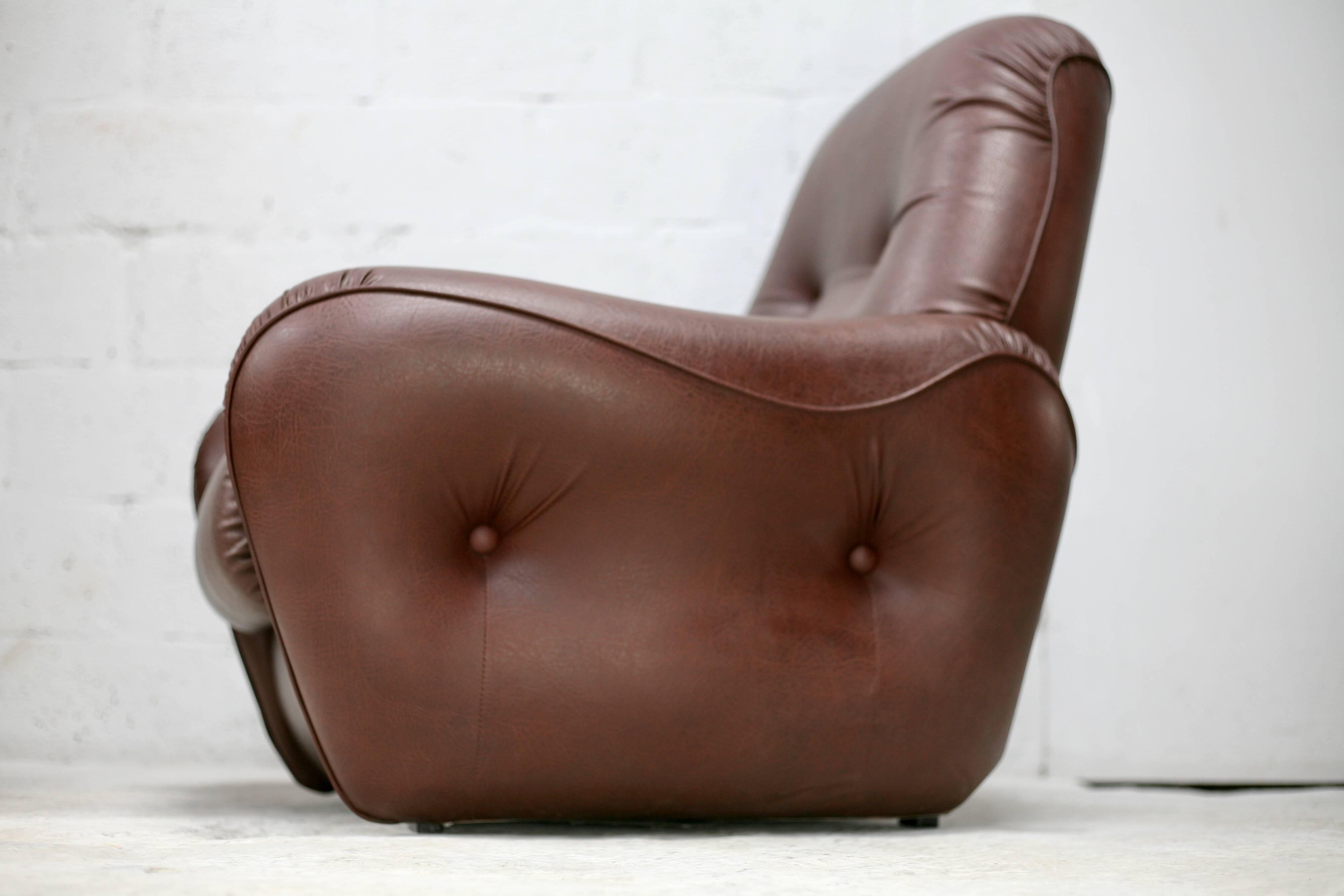 Pair of "space age" armchairs. Circa 1970