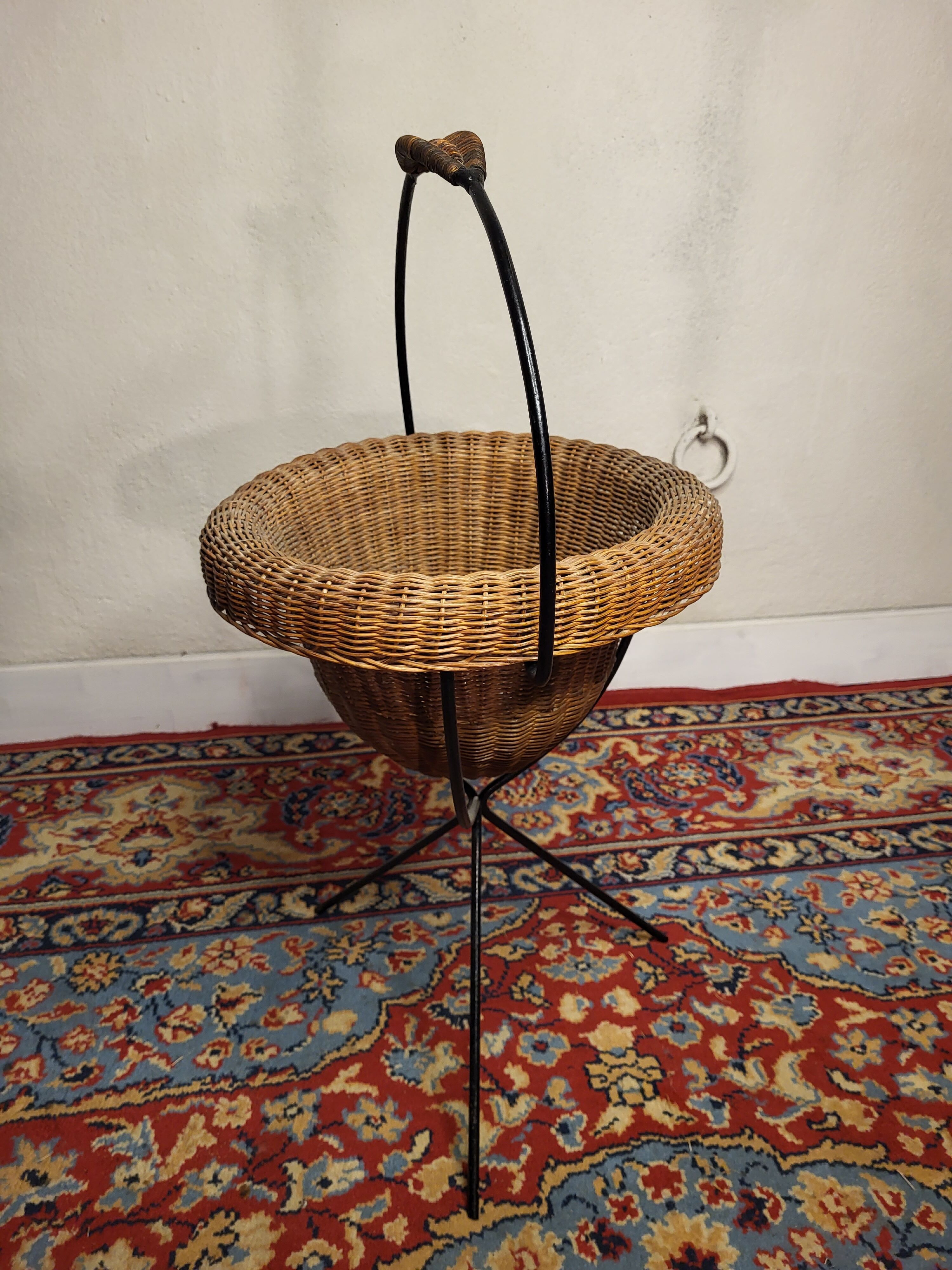 Worker / plant holder metal osier 50s