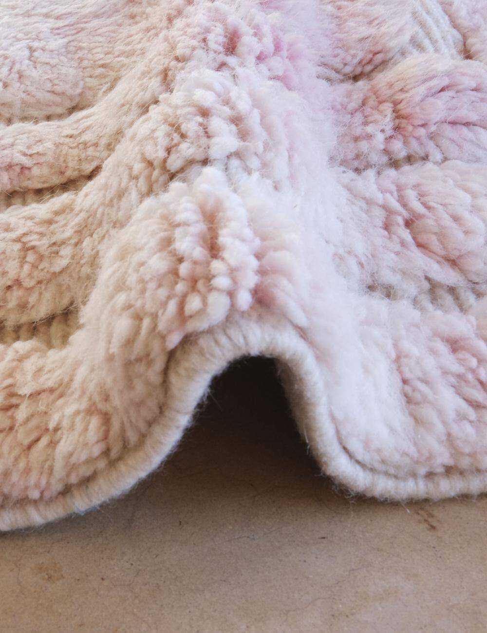 Light Pink Beni Ourain Rug - 117 x 82 cm