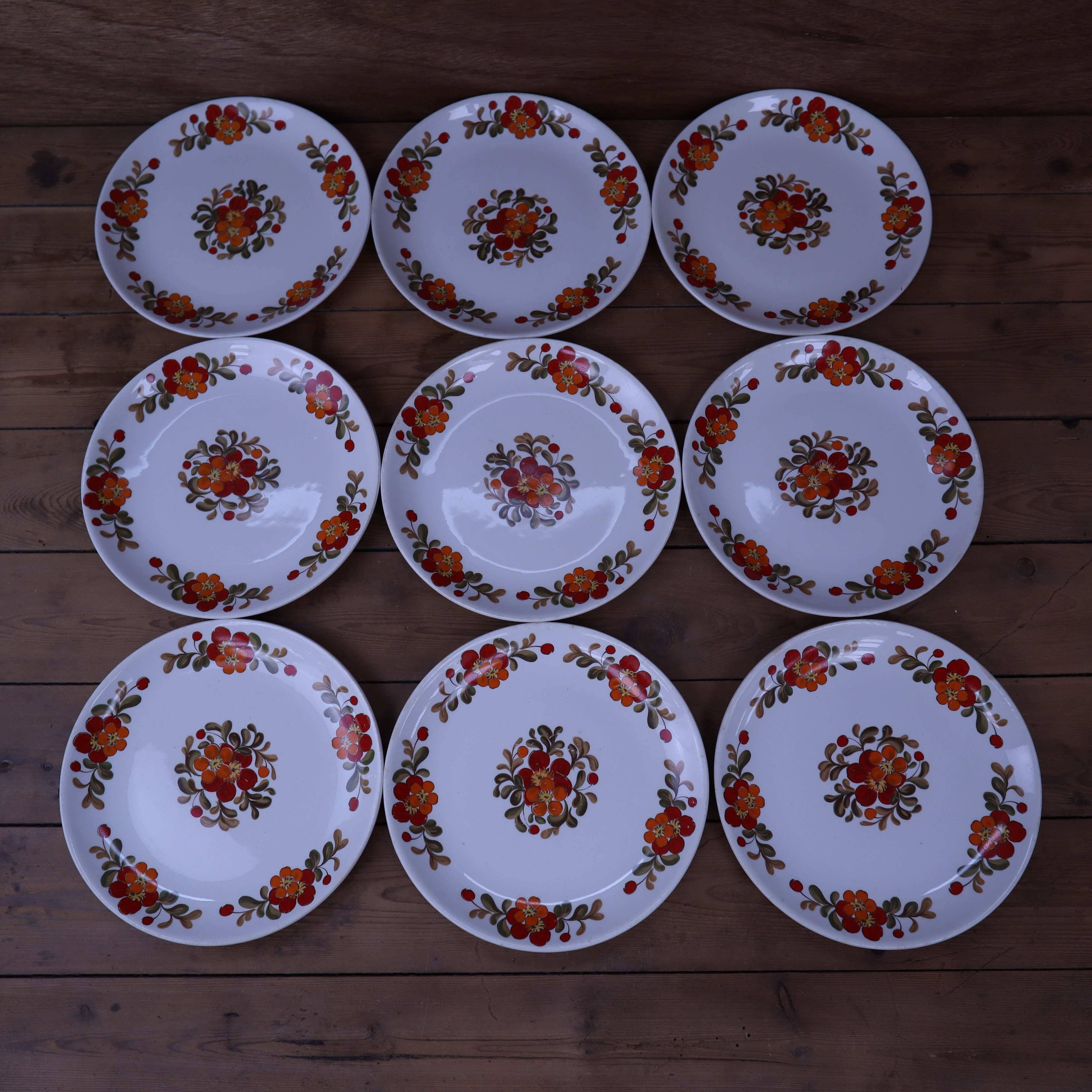 Set of 9 plates 20.5cm Moulin des Loups Manitoba model