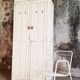 Armoire vintage