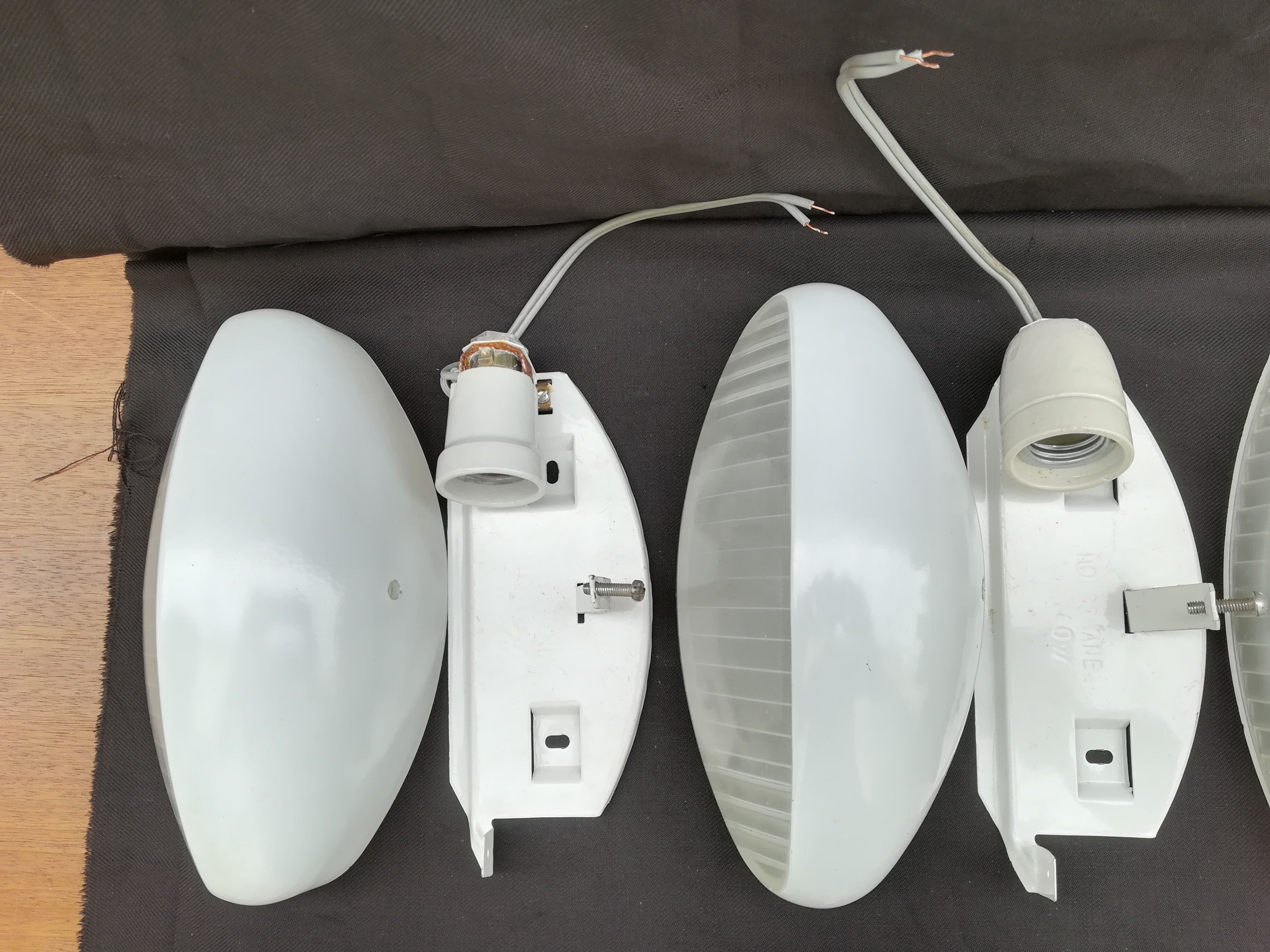 Holophane wall light