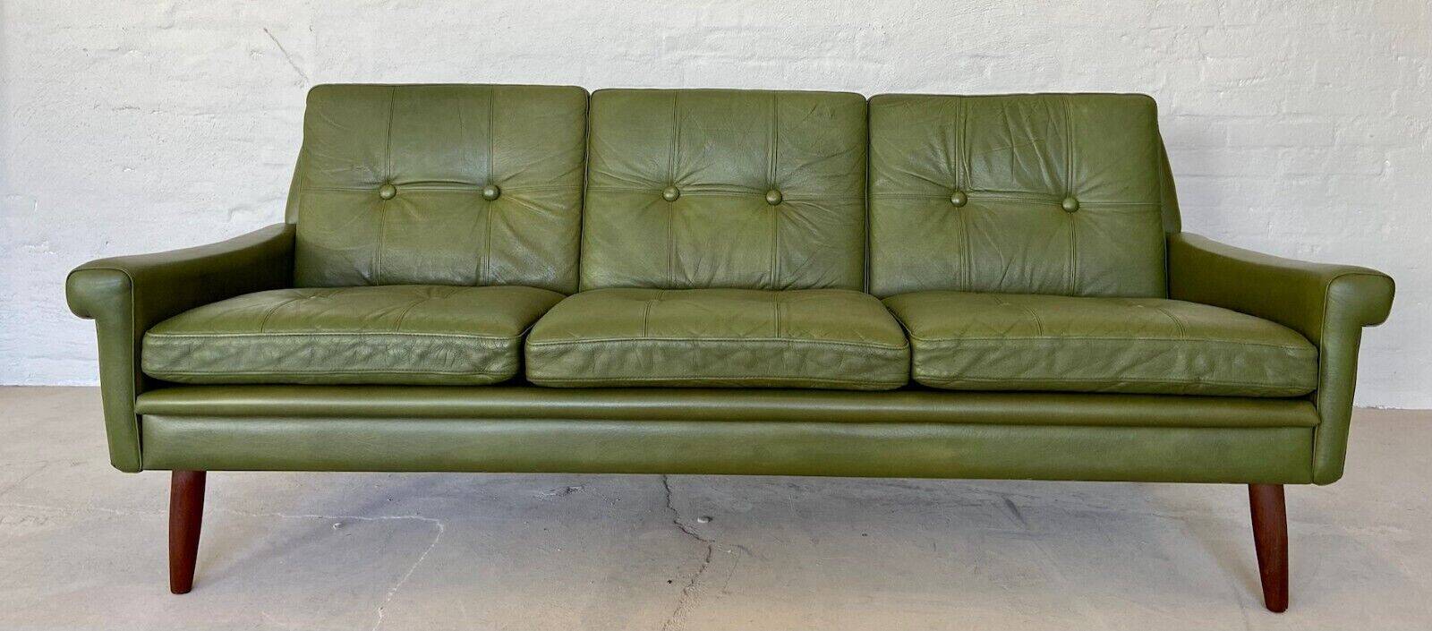 Canapé 3 places Svend Skipper vintage danois rétro en cuir vert olive