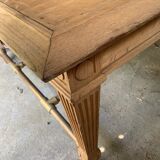 Bank oak table